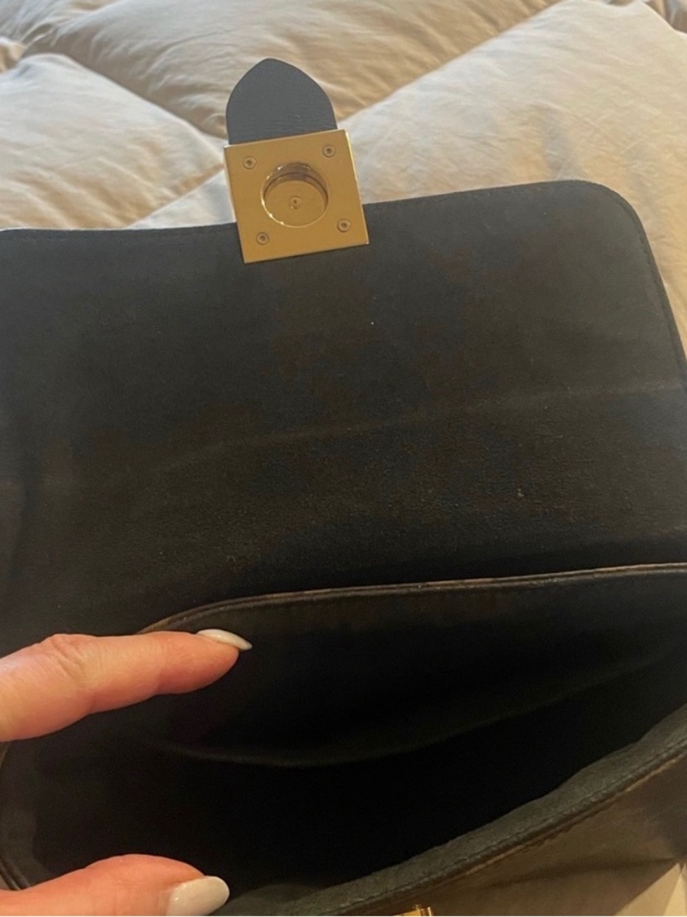 Louis Vuitton Bag - Picture 3 of 7